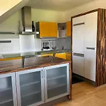 Haus Knafl דירה *