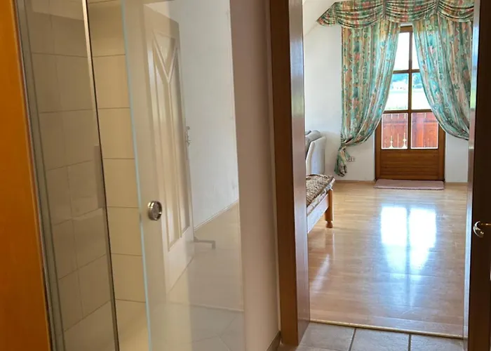 Haus Knafl Apartman *